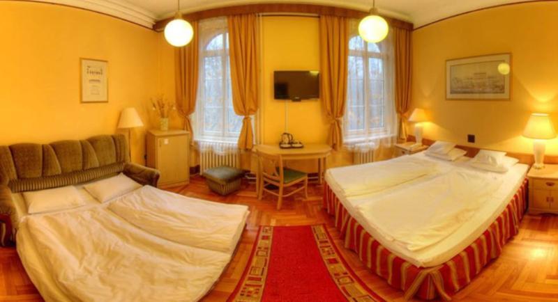 Hotel Omnibusz Будапеща Екстериор снимка